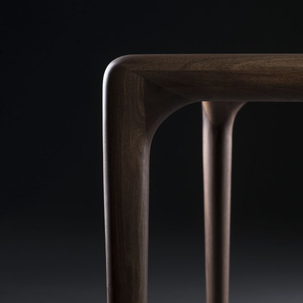 LATUS Table - Artisan Collection - WGU Design